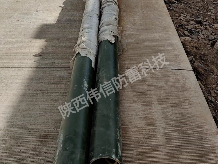 24米獨立雷達(dá)站玻璃鋼避雷針，抗干擾防側(cè)閃絕緣玻璃鋼避雷針產(chǎn)品展示四